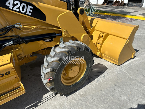 Caterpillar 420 E 2006/ Case/ John Deere