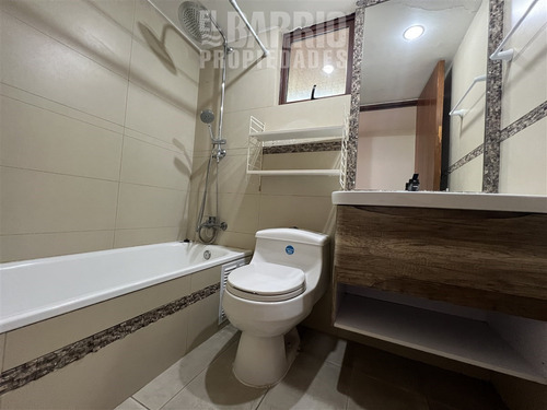 Casa En Venta En Chicureo, A Pasos Del Colegio Santa Cruz