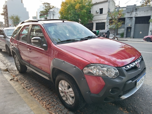 Imagen 8 de 13 de Fiat Palio Weekend Adventure Locker 2016 Permuto Financio