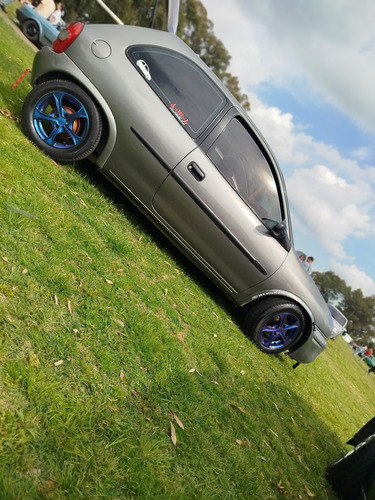 Chevrolet Corsa 1.6 Gl Aa Dh