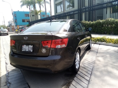 Kia Cerato Cerato Motor 1.6mt