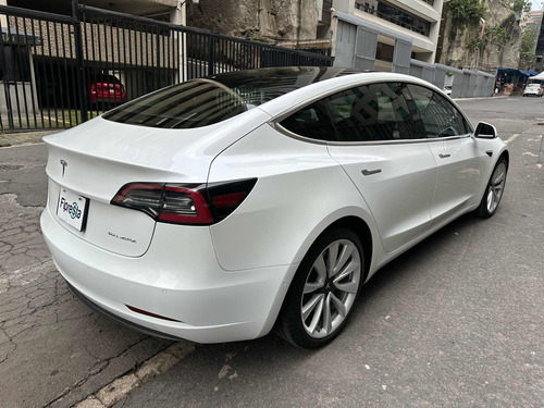 Tesla Model 3 Long Range
