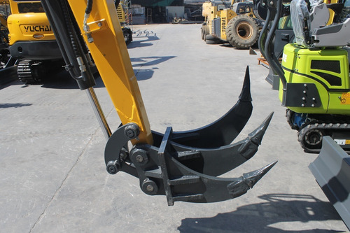 Tridente Para Miniexcavadora De 3.5 Toneladas