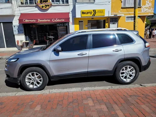Jeep Cherokee 3.2 Longitude