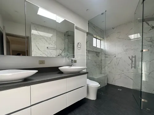 Casa En Venta En Benedictinos. Cod V775845