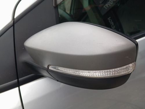 Volkswagen Crossfox 1.6 Vht Total Flex 5p