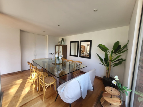 Colegio Everest/ Gran Casa 6 Dorm, 2 Salitas Estar, 1000 Mt2