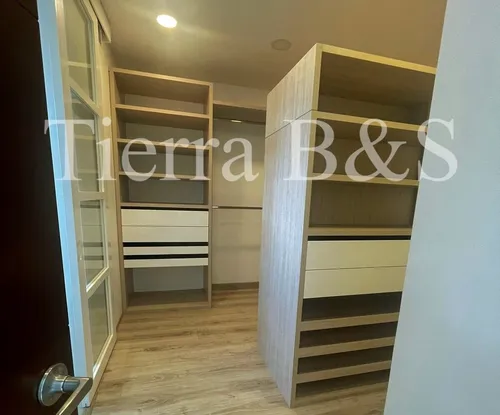 Lujosa Residencia: Confort Y Elegancia Por $13.900.000 Incluida Administración, San Simón