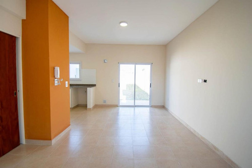 Imagen 14 de 30 de Duplex Tipo Casa Venta -165 Mts 2 Terreno-cochera - Berisso