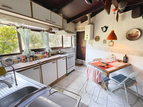 Casa En Venta De 4 Dorm. En Lo Barnechea