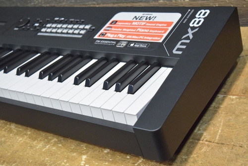 Yamaha Mx88 Música Synthesizer 88 Key Piano Action Teclado