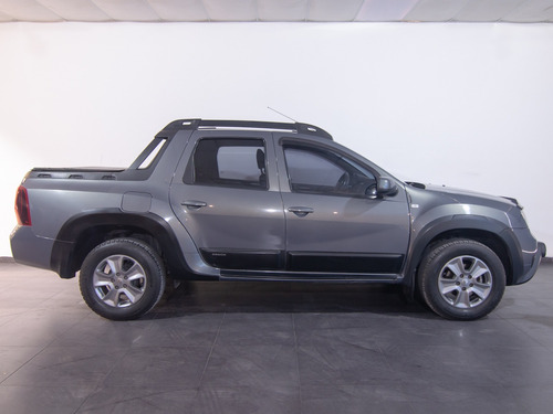 Renault Duster Oroch 2.0 Outsider Plus