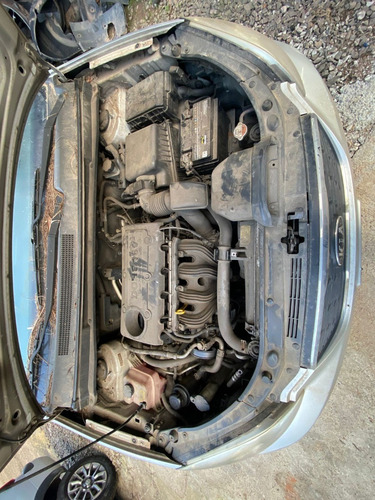 Imagem 8 de 8 de Sucata Kia Carens 2.0 2011 / 2012 Gasolina 148cvs