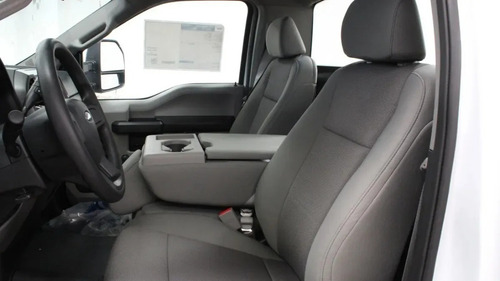 Imagen 6 de 9 de Ford F-450 7.3l Xl At 2022