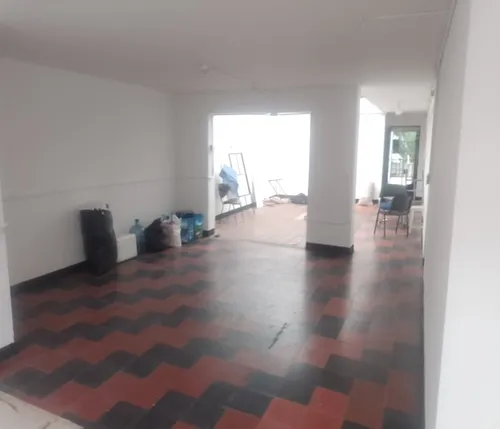 Arriendo Casa Local En Laureles