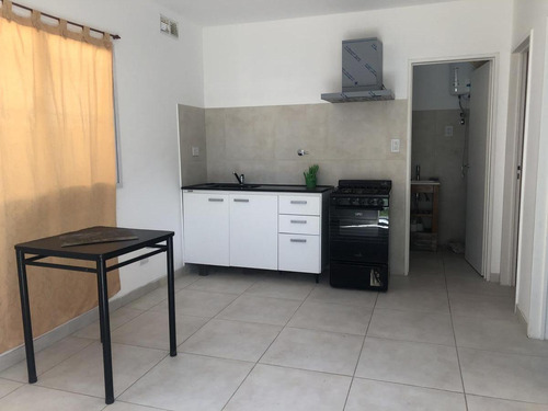 Imagen 18 de 25 de Casa - Villa Gobernador Udaondo