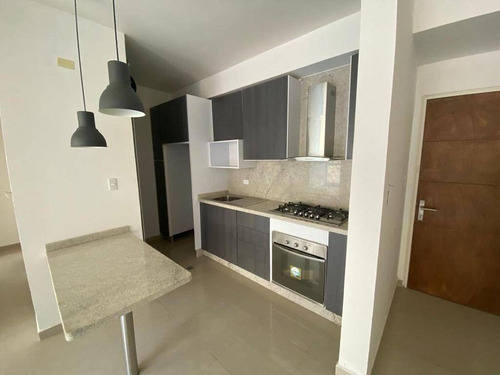 Imagen 9 de 14 de Apto En Venta El Parral 65mts Alexandra Ramírez 04147041922