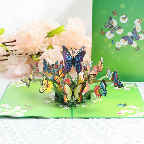 Tarjeta De Felicitación 3d Con Coloridas Mariposas Voladoras