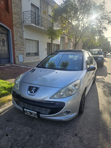 Peugeot 207 1.6 Xt