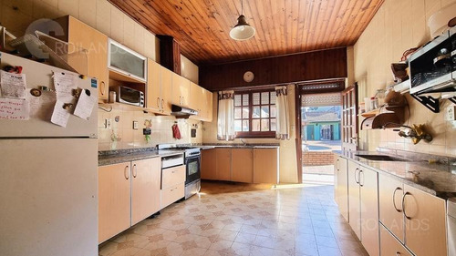 Imagen 11 de 30 de Venta Casa 5 Ambientes Pileta Quincho Parrilla Vicente Lopez Olivos