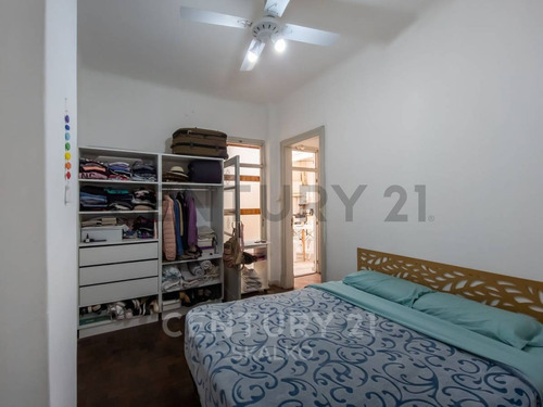 Venta Departamento Pasillo 3 Dormitorios En Arroyito