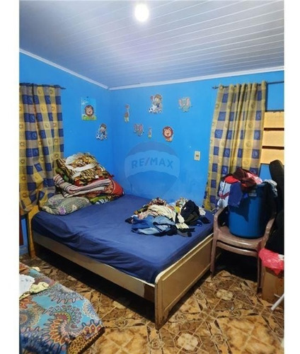 Vendo Casa En Obligado Centro, A Pasos De La Municipalidad: 3 Habitaciones Y 1 Baño.