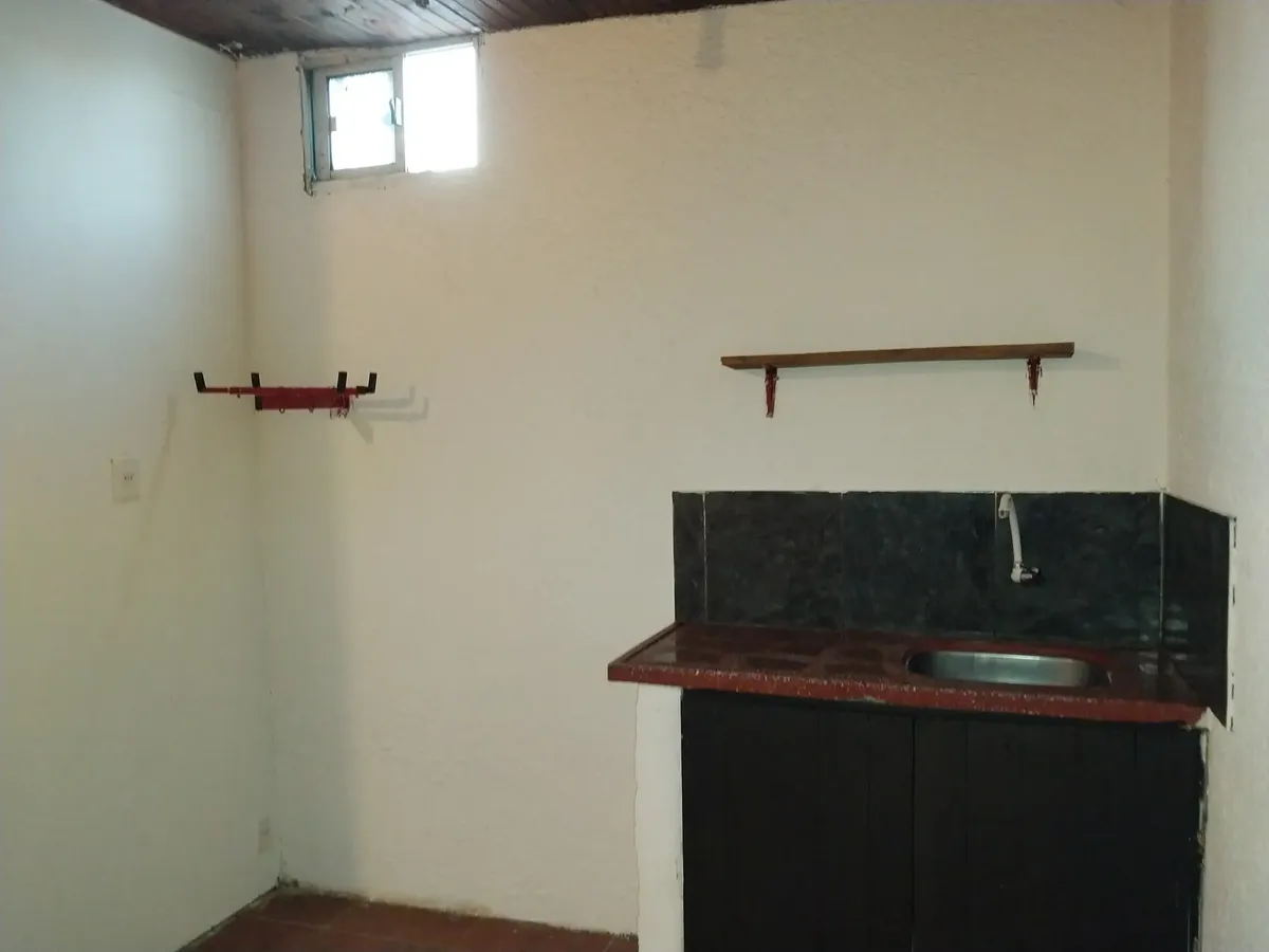 Excelente Oportunidad, Alquiler De Casa C/ Depósito, Dueño Directo · Foto 3
