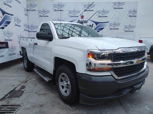 Imagen 3 de 11 de Chevrolet Silverado 2017