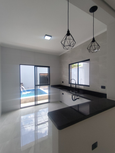 Casa Para Venda Em Mongaguá