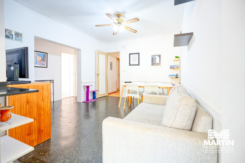 Casa En Venta En Martinez 4 Ambientes, Suite/vestidor, Jardín Dpto 2 Amb Al Fondo