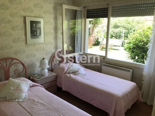 Venta Casa 3 Dormitorios, Cantegril Punta Del Este- Ref: 917