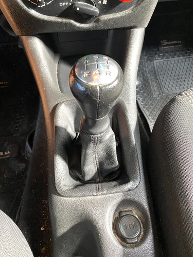 Peugeot 207 1.4 Active 75cv