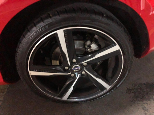 Volvo V40 T5 R Design