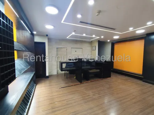 Dg Alquila Amplio Local U Oficina De 102 M2 En Cc Lago Mall Nivel Cine Maracaibo
