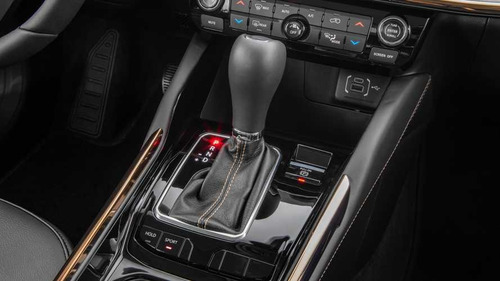Imagem 15 de 15 de Commander 1.3 T270 Turbo Flex Limited At6