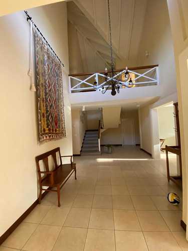 Imagen 9 de 12 de Mansión En Barrio Golf Punta Del Este Alquiler Y Venta