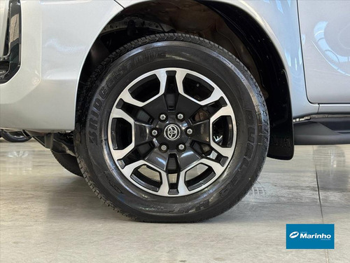Toyota Hilux 2.8 D-4D TURBO DIESEL CD SRX 4X4 AUTOMÁTICO