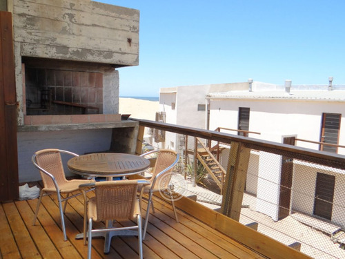 Miralejos - Loft Rojo (planta Alta) En Punta Del Diablo