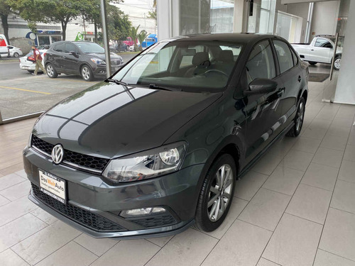 Imagen 1 de 14 de Volkswagen Vento 2020 4p Comfortline Plus Std.