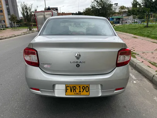 Renault Logan 1.6 Expression / Life +