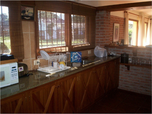 Casa En Punta Del Este, Pinares- Ref: 1077