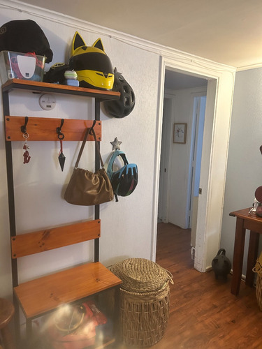 Departamento Amplio, Perfecto Estado Calle Tadeo De Reyes