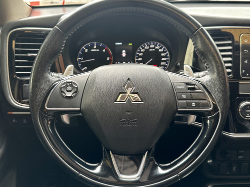 Mitsubishi Outlander 2.2 MIVEC DI-D DIESEL HPE-S AWD AUTOMÁTICO