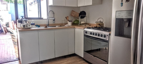 Casa En Venta De 3 Dorm. En Las Condes, Increíble Ubicación