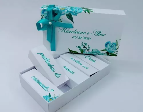 Monte uma lembrancinha personalizada e super especial para familiares, ami…   Caixa de bis personalizada, Lembrancinhas personalizadas, Caixinhas para  lembrancinhas