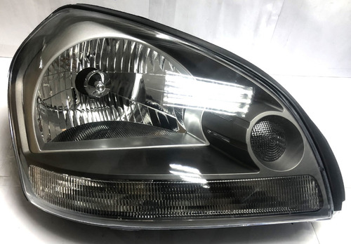 Faro Del Der C/socket Hyundai Tucson 2004 Al 2009