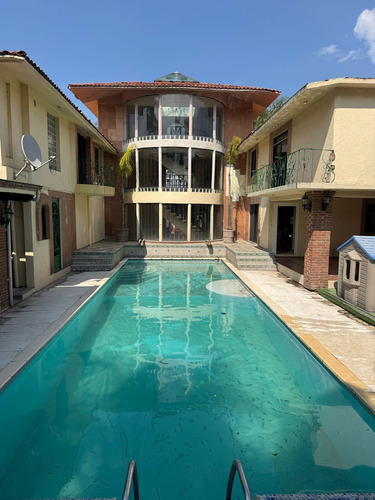 Casa En Venta, Santa Maria Huecatitla, 3 Recamaras