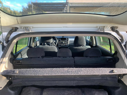 Nissan Tiida 1.8 Visia 5 p