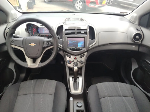 Chevrolet Sonic Lt 2016