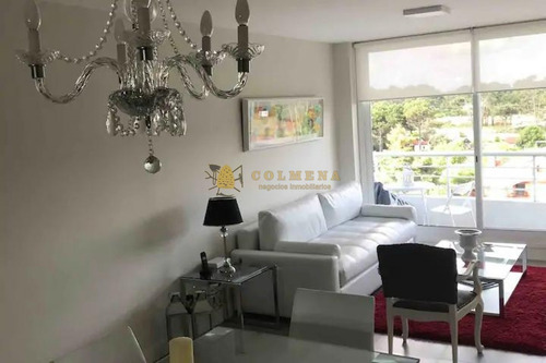 Departamento De 2 Dormitorios En Venta, Punta Del Este- Ref: 3759